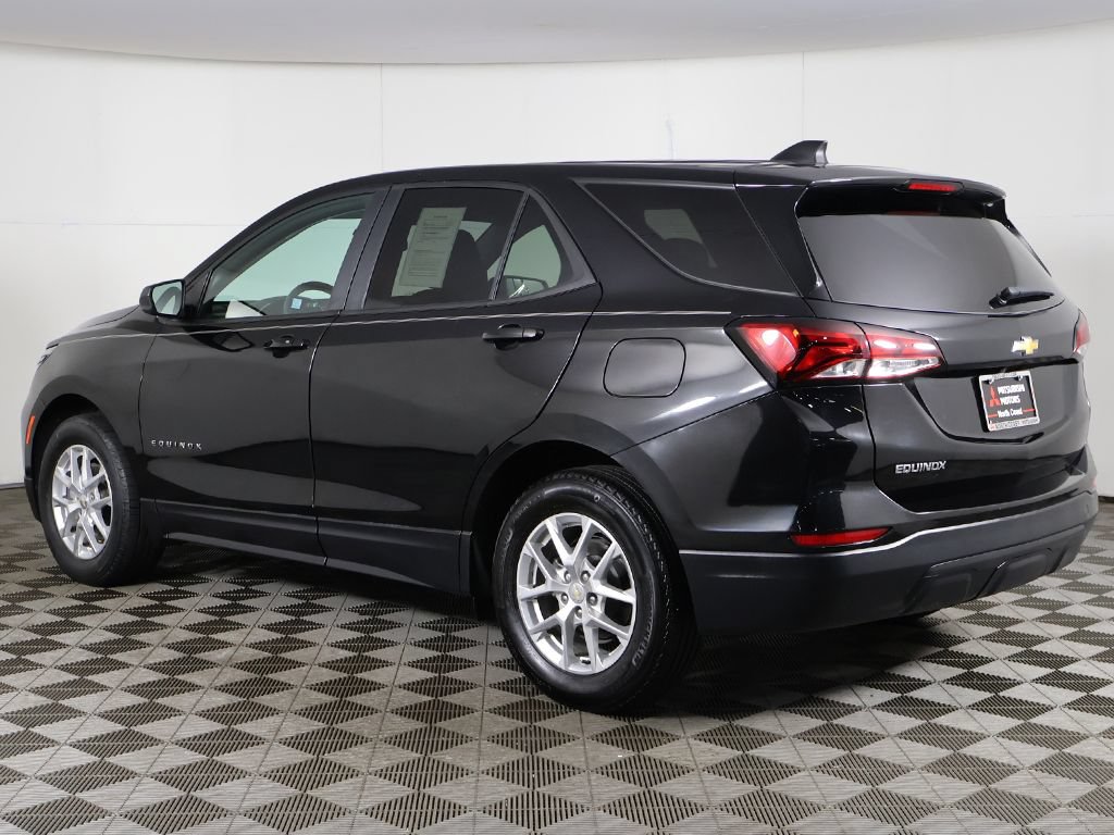 Used 2024 Chevrolet Equinox LS w/ LS Convenience Package FWD image 6