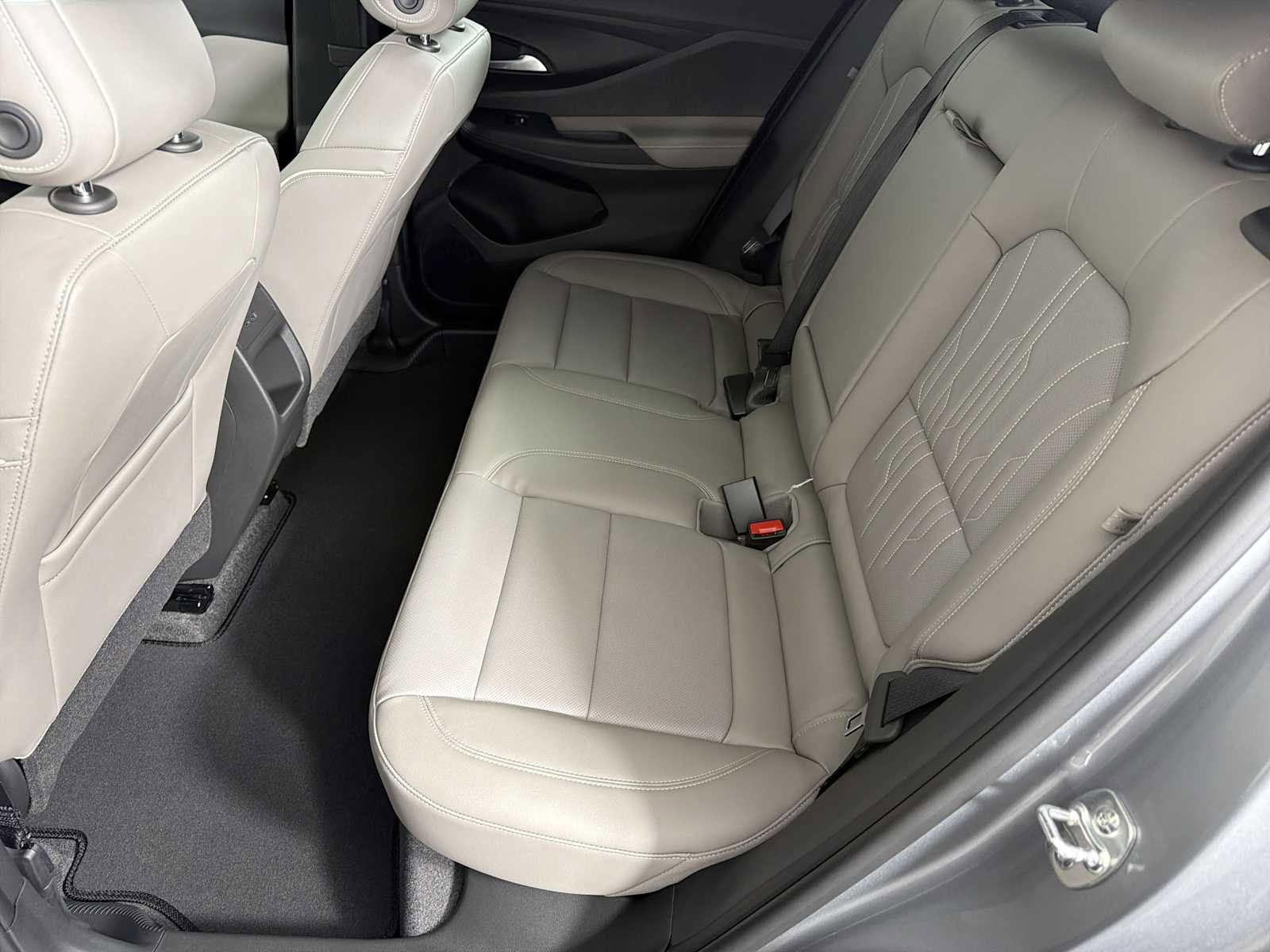 New 2026 Buick Envista Avenir image 19