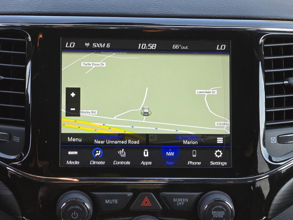 Used 2022 Jeep Grand Cherokee Laredo X image 9