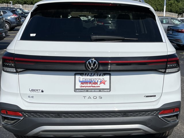 New 2026 Volkswagen Taos SE AWD/4WD image 10