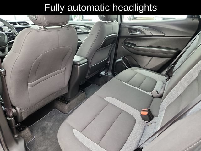 Used 2022 Chevrolet TrailBlazer LS FWD image 24