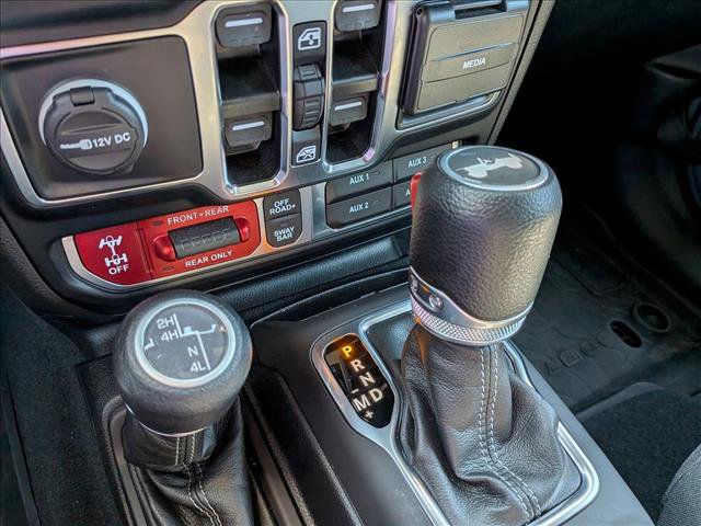 Used 2024 Jeep Wrangler Unlimited Rubicon w/ Technology Group AWD/4WD image 12