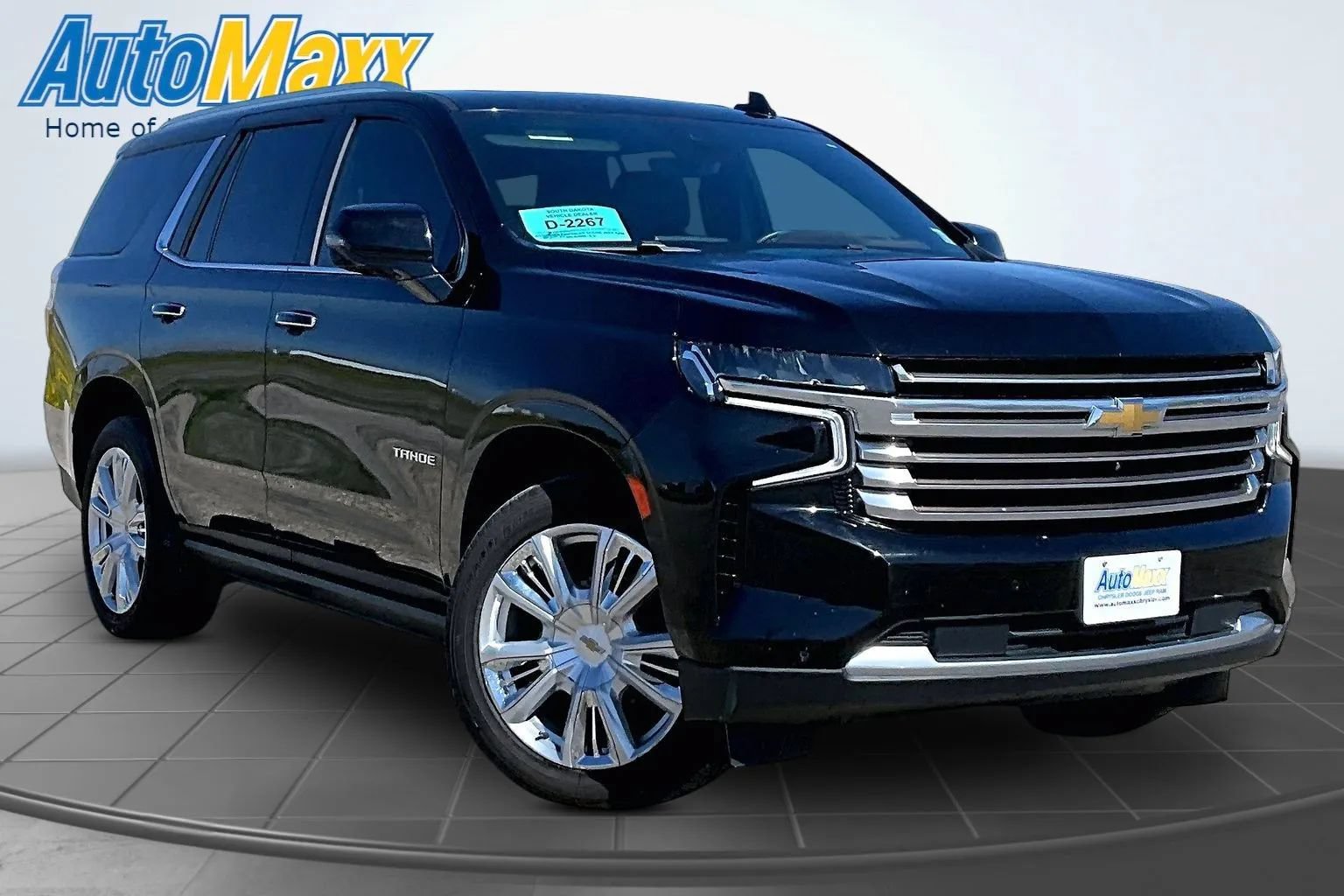 Used 2023 Chevrolet Tahoe High Country AWD/4WD image 3