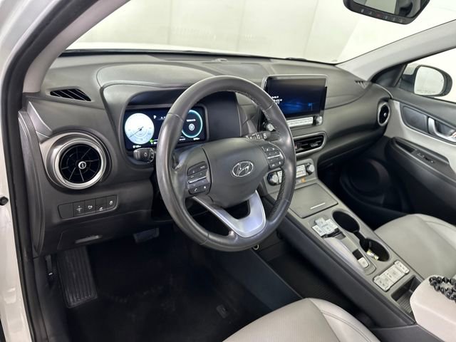 Used 2022 Hyundai Kona Limited image 13