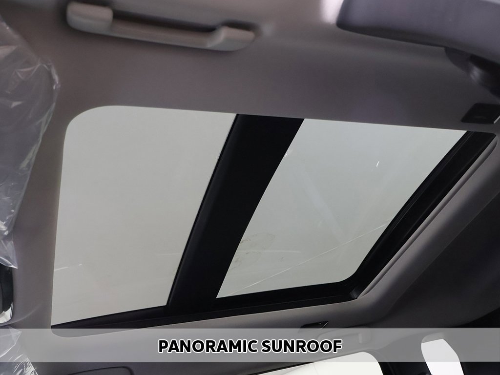 New 2025 Mitsubishi Outlander SE image 4