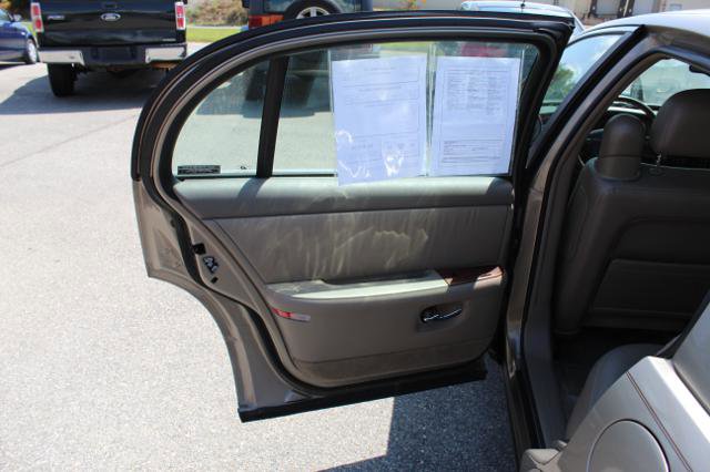Used 2001 Buick Park Avenue w/ Prestige Pkg image 11