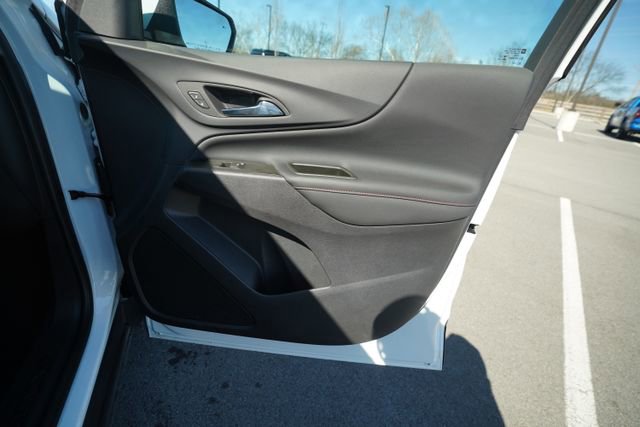 Used 2023 Chevrolet Equinox RS image 21