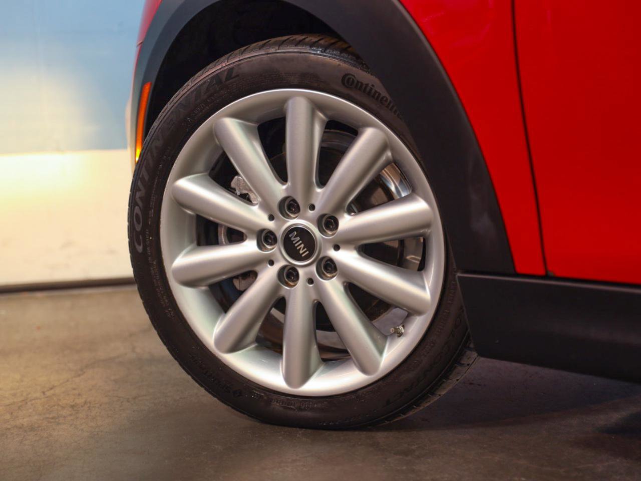 Used 2019 MINI Cooper 2-Door Hardtop FWD image 14