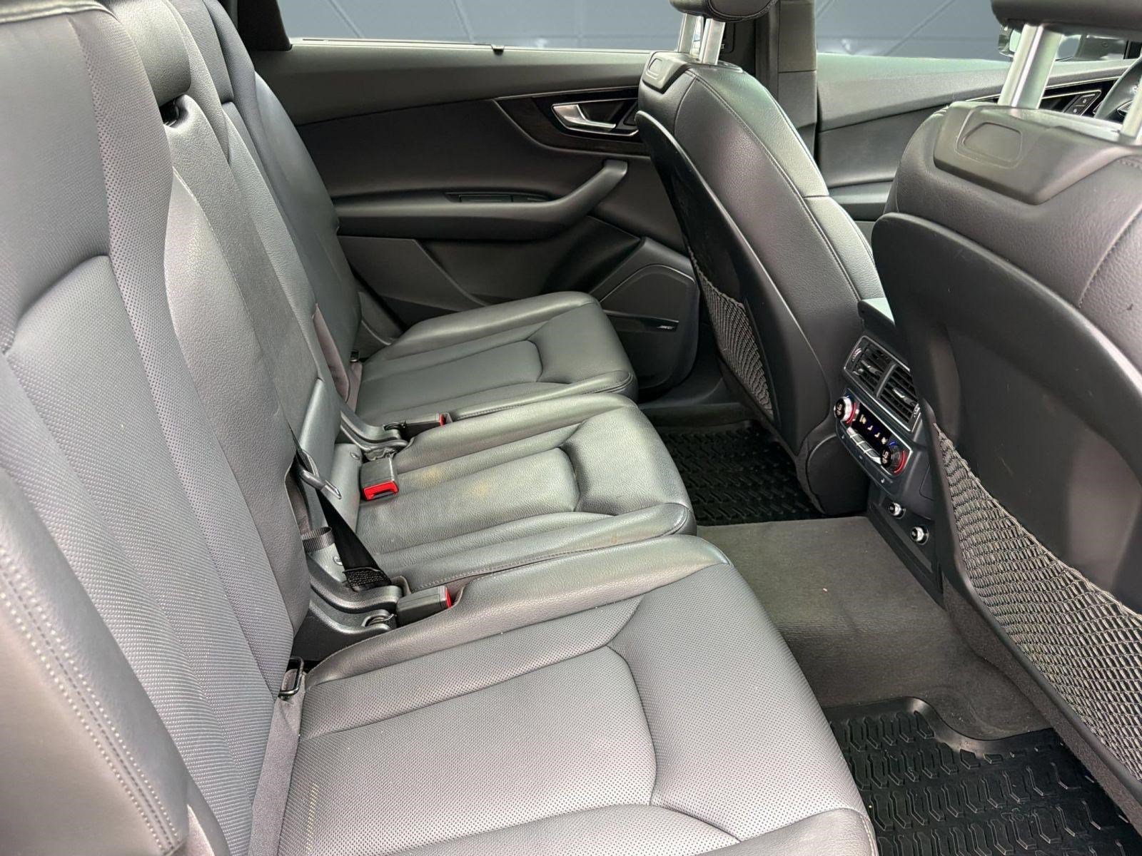 Used 2019 Audi Q7 3.0T Premium Plus w/ Premium Plus Package AWD/4WD image 29