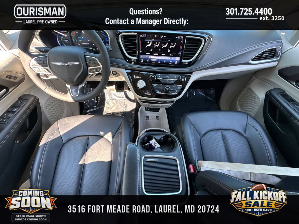 Used 2024 Chrysler Pacifica Limited FWD image 16