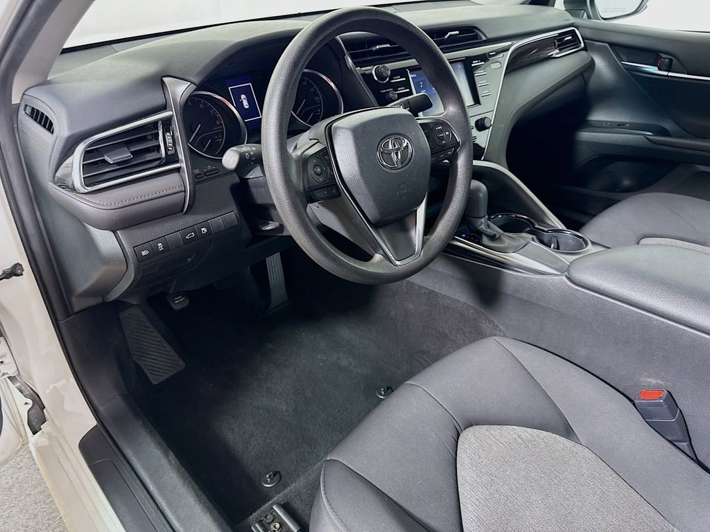 Certified 2018 Toyota Camry LE FWD image 9
