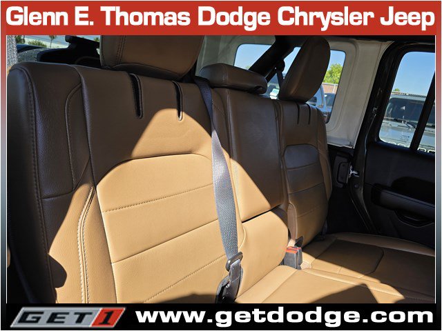 Certified 2022 Jeep Wrangler Unlimited Sahara AWD/4WD image 29