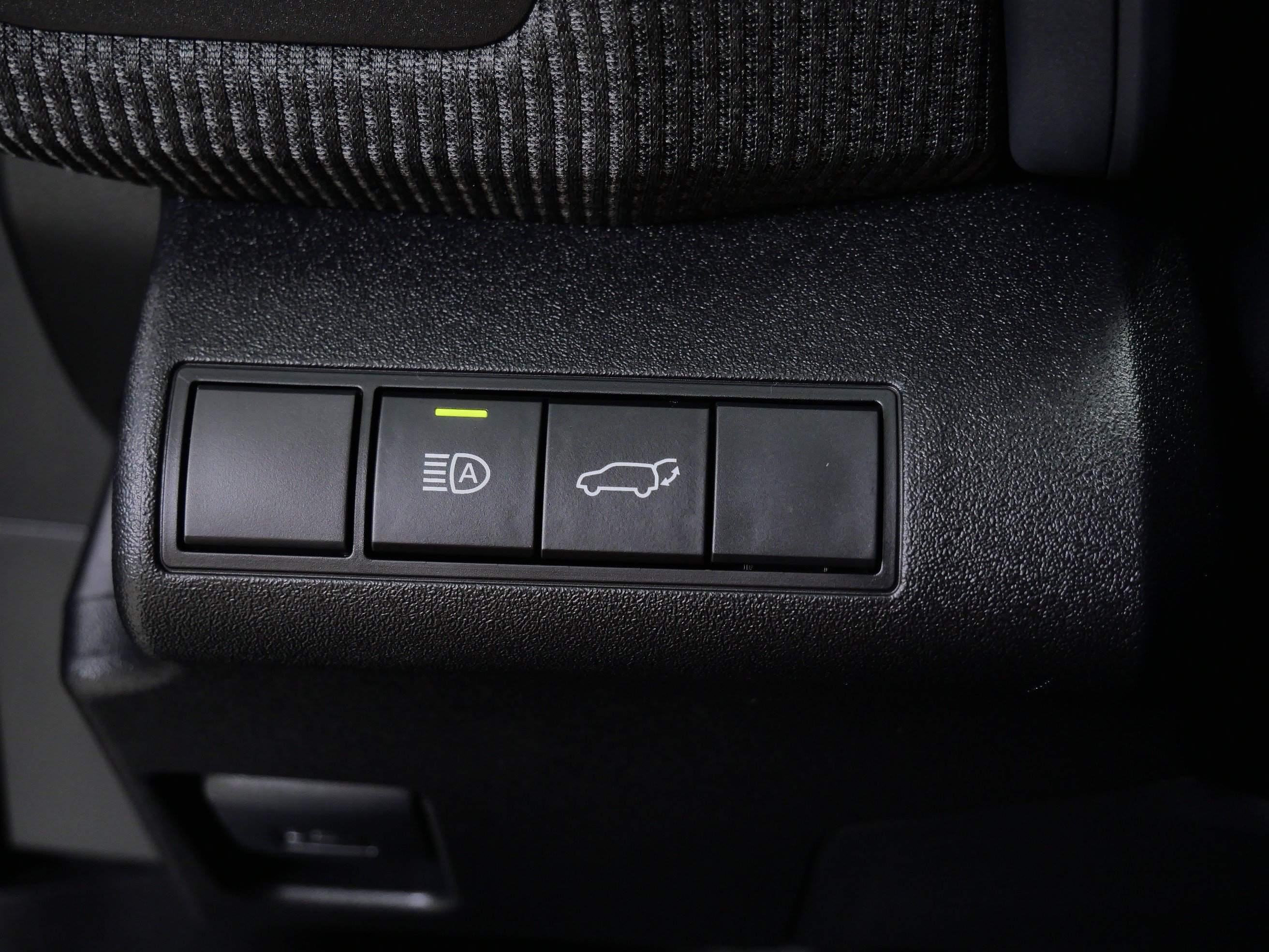 Used 2024 Toyota bZ4X AWD w/ Weather Package image 27