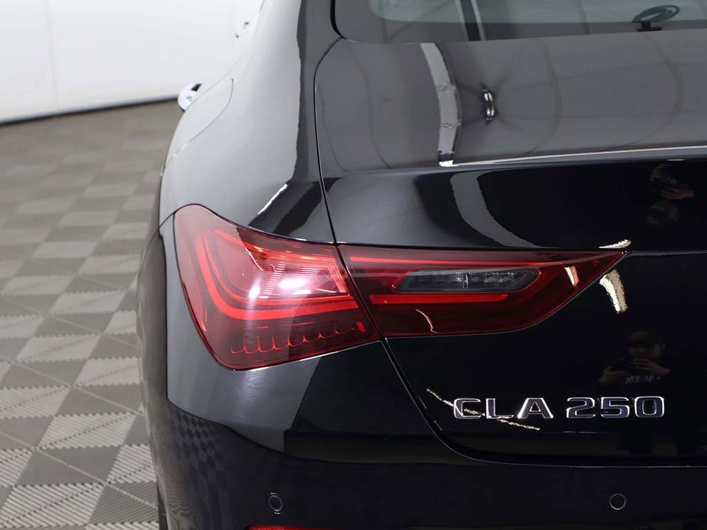 Used 2025 Mercedes-Benz CLA 250 4MATIC image 15