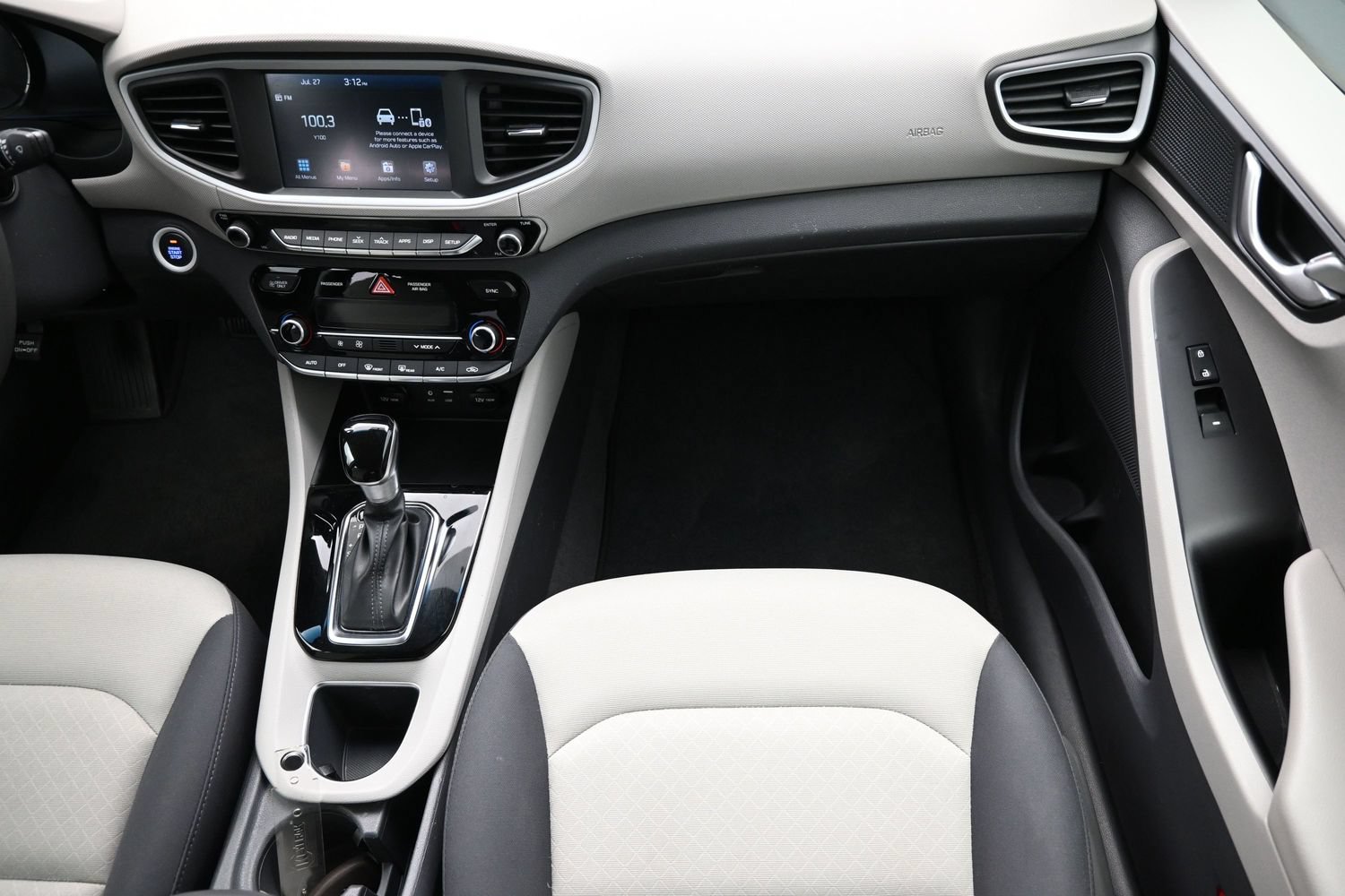 Used 2018 Hyundai Ioniq Blue FWD image 36