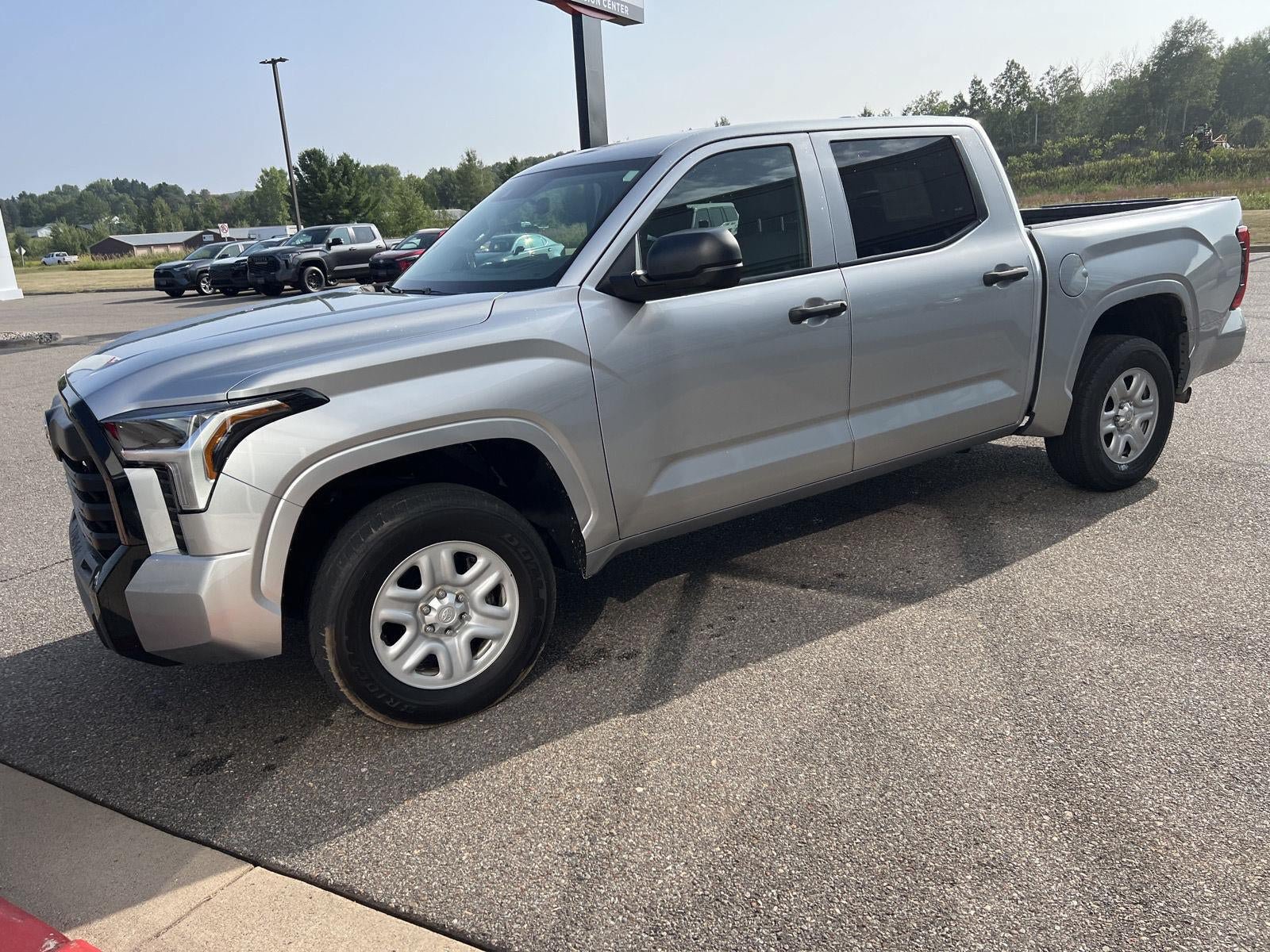 Used 2023 Toyota Tundra SR AWD/4WD image 4