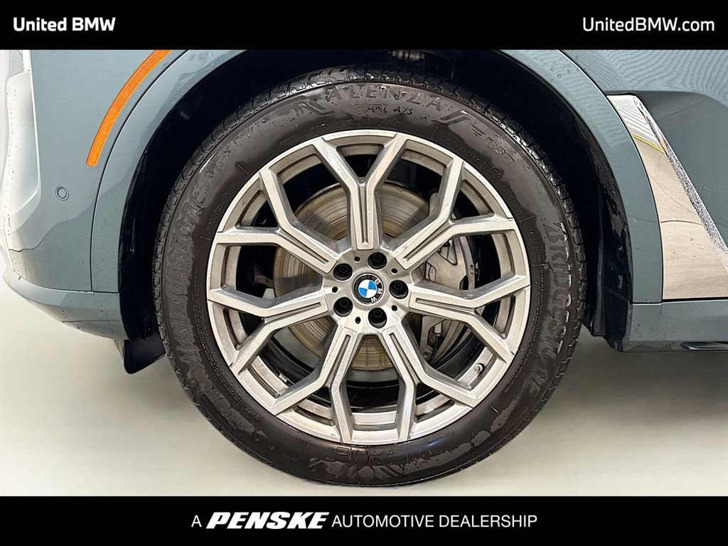 Certified 2025 BMW X7 xDrive40i AWD/4WD image 2