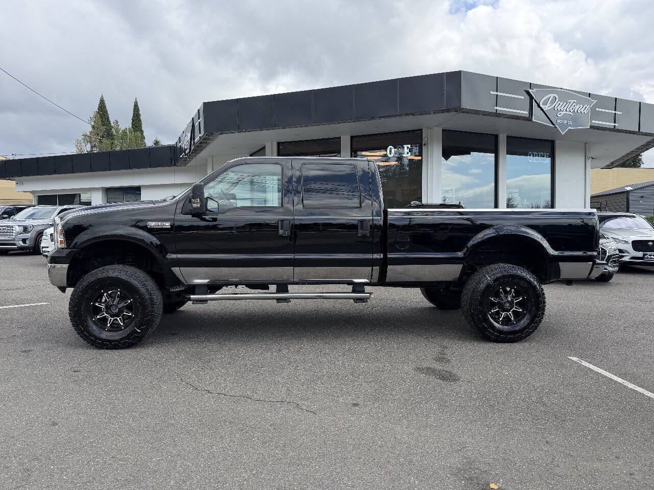 Used 2006 Ford F350 Lariat AWD/4WD image 2
