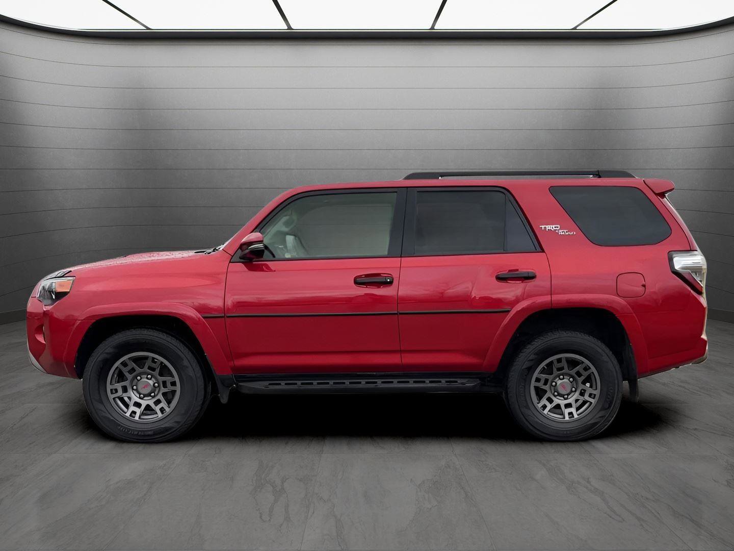 Used 2021 Toyota 4Runner TRD Off-Road Premium w/ Moonroof Package image 2