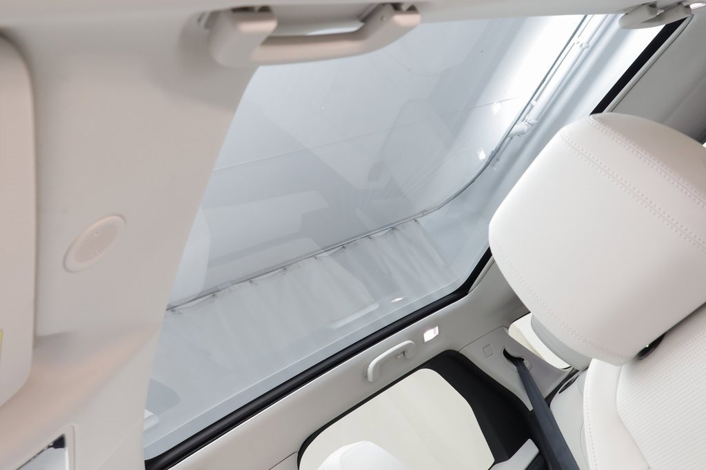 New 2025 Land Rover Discovery Sport S image 14