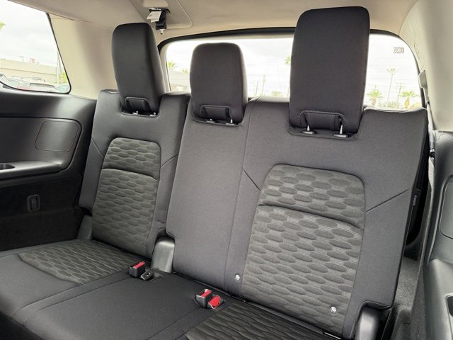 New 2026 Nissan Pathfinder S image 15