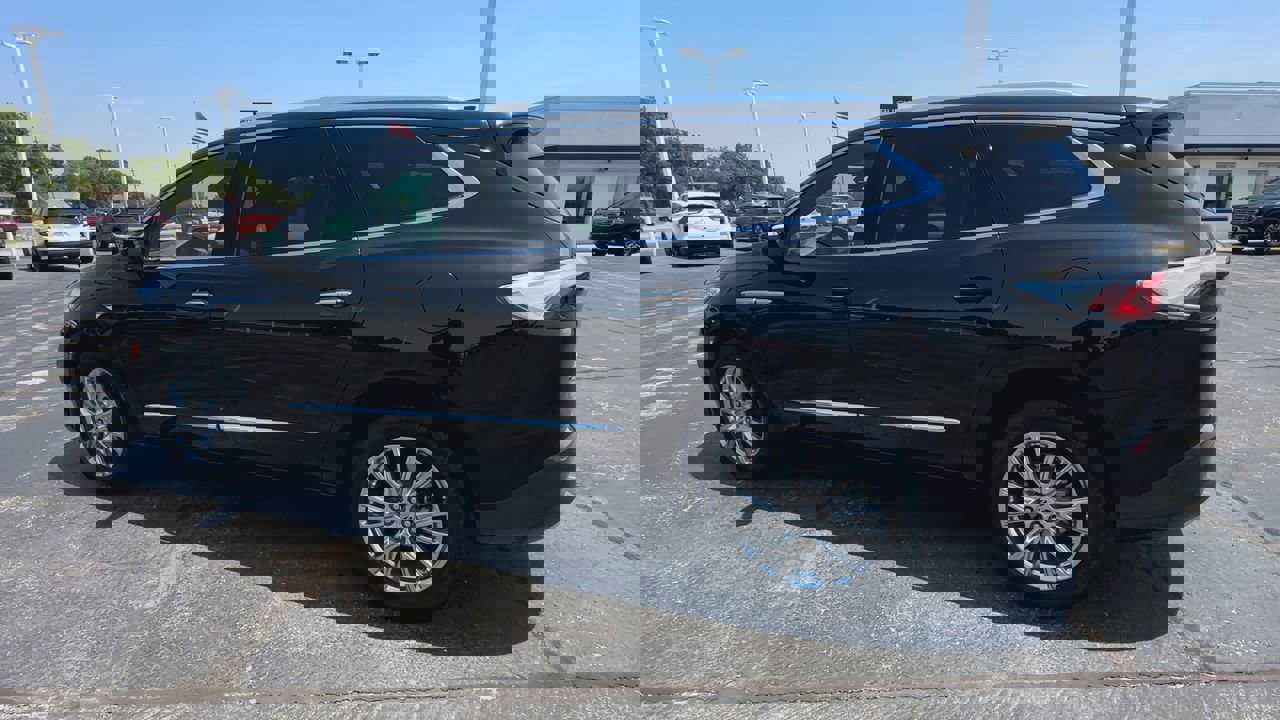 Certified 2023 Buick Enclave Essence w/ Experience Buick Package image 6