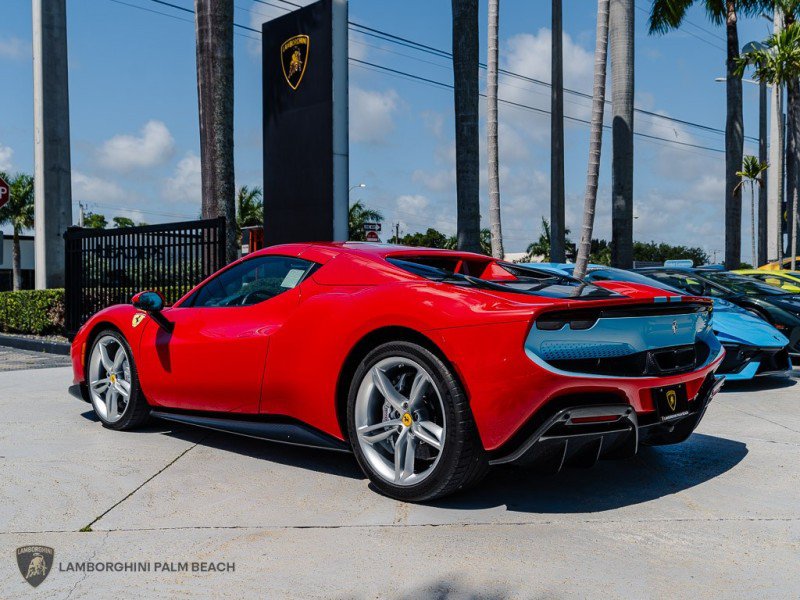 Used 2023 Ferrari 296 GTS RWD image 5