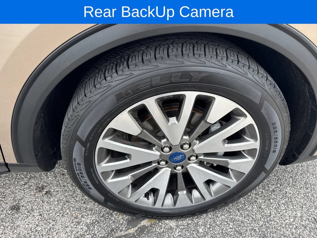 Used 2021 Ford Escape Titanium FWD image 5