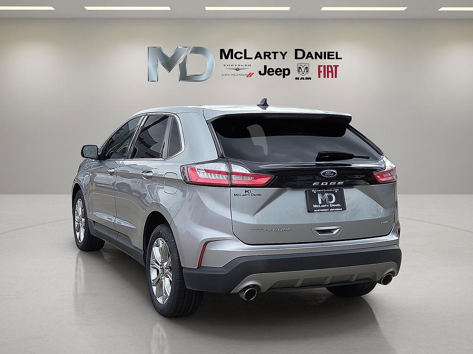 Used 2024 Ford Edge Titanium image 4