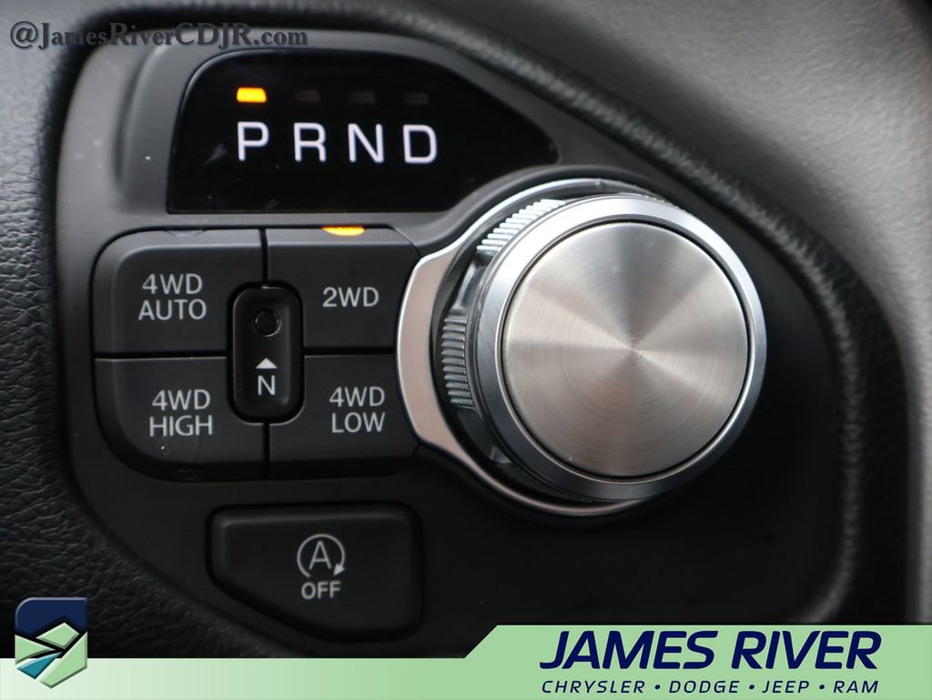 Used 2026 RAM 1500 Laramie AWD/4WD image 32