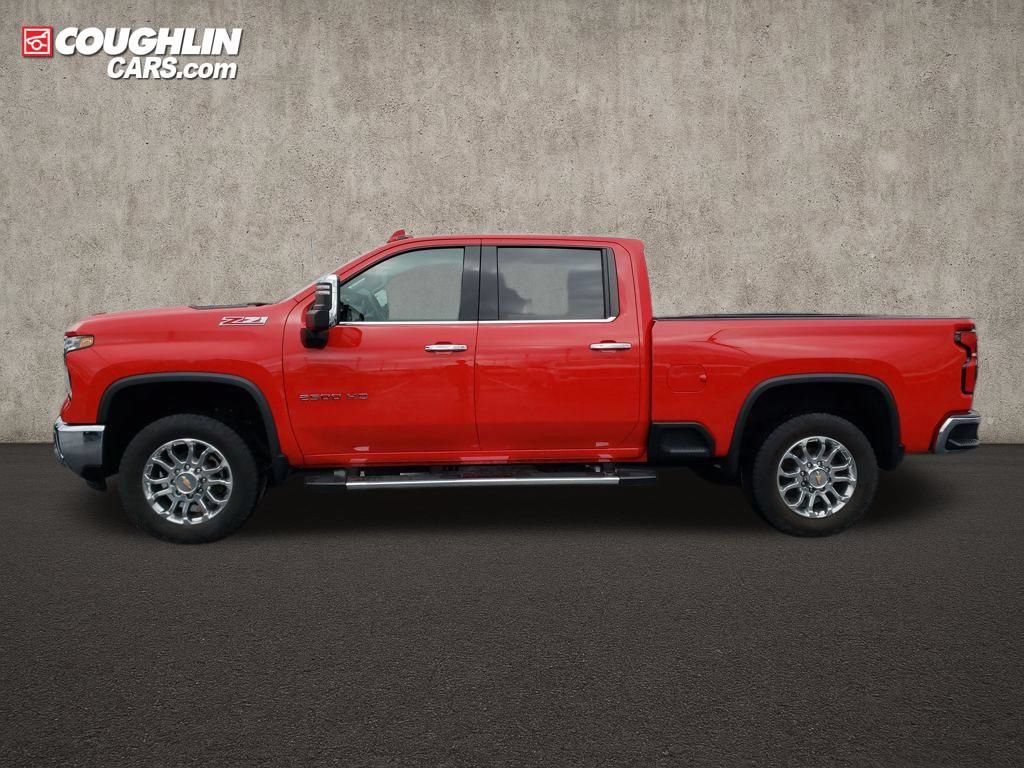 Used 2024 Chevrolet Silverado 2500 LTZ w/ LTZ Premium Package AWD/4WD image 2