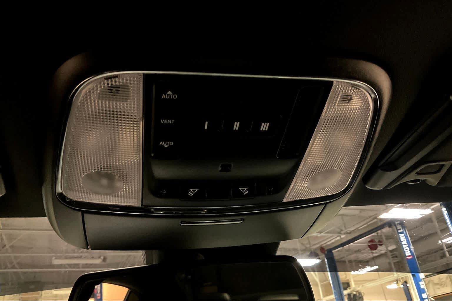 Used 2023 Dodge Charger Scat Pack image 43