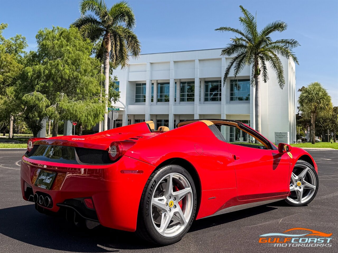 Used 2014 Ferrari 458 Spider RWD image 56