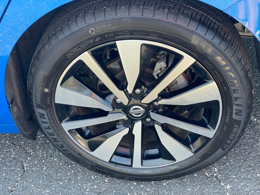 Certified 2021 Nissan Sentra SV w/ SV Premium Package FWD image 28