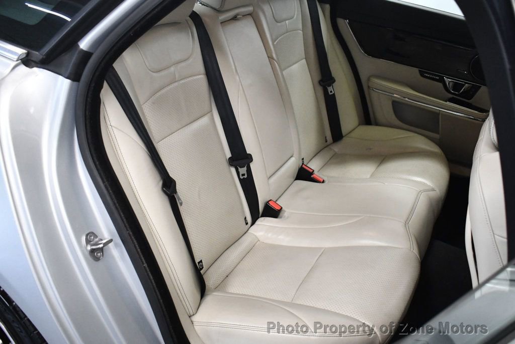 Used 2015 Jaguar XJ image 16