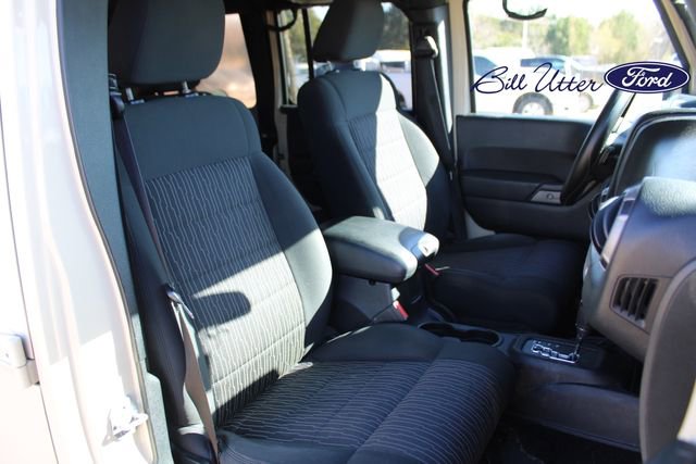 Used 2012 Jeep Wrangler Unlimited Sport image 11