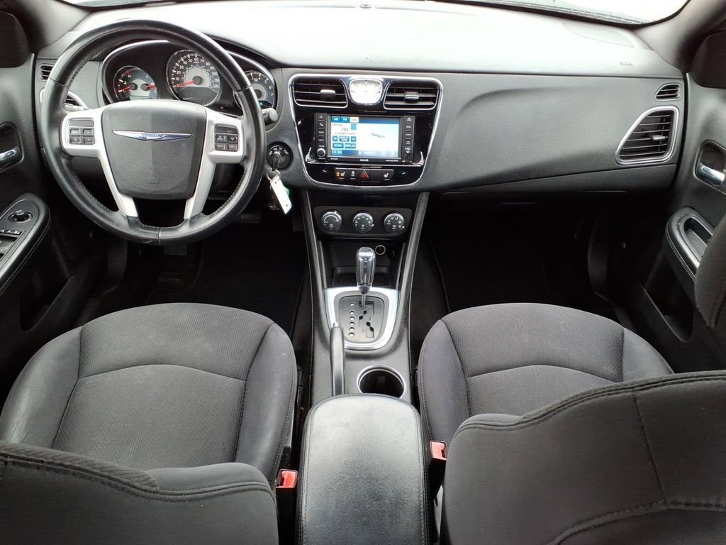 Used 2014 Chrysler 200 Touring w/ Cold Weather Group image 9