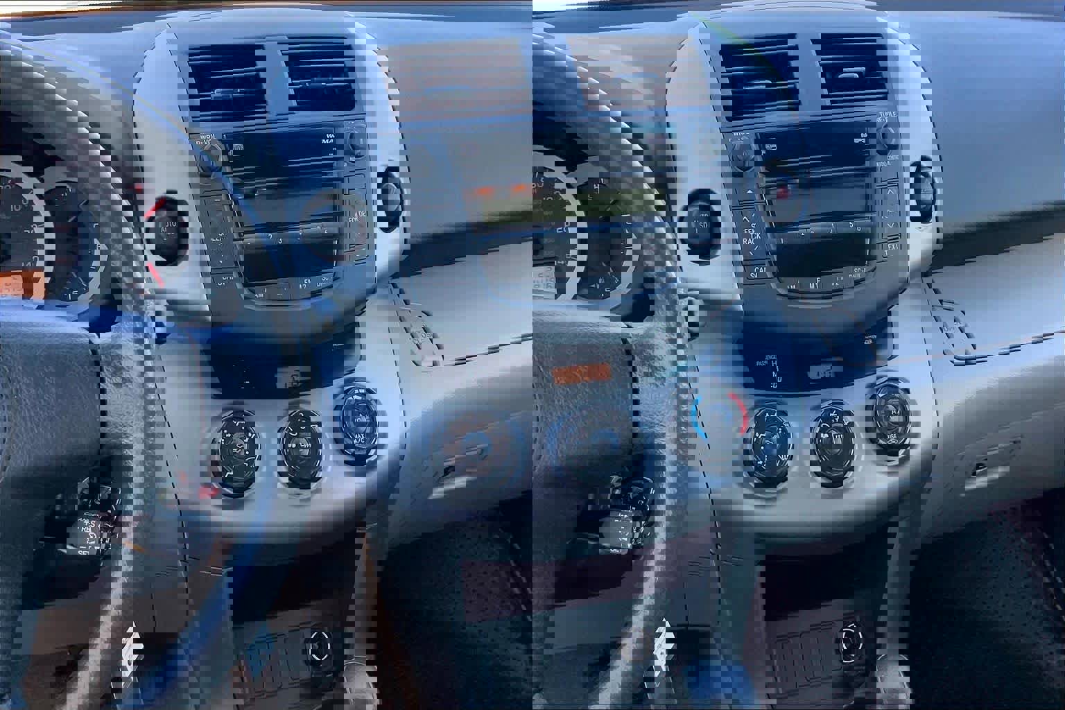 Used 2008 Toyota RAV4 2WD image 6