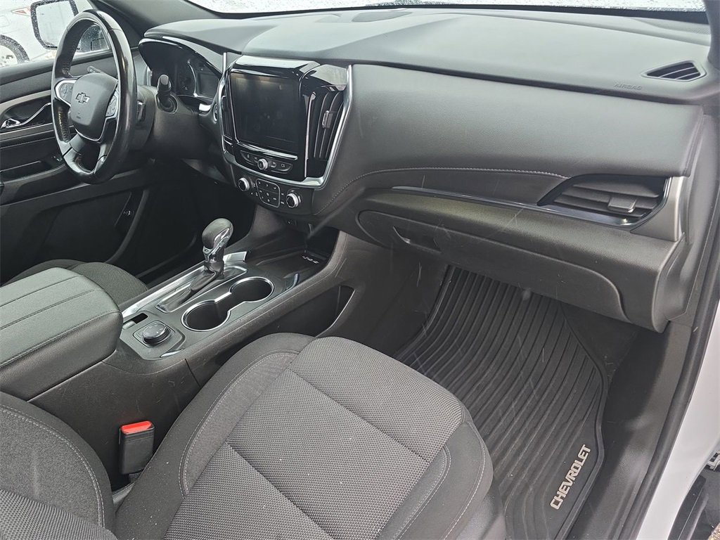Certified 2022 Chevrolet Traverse LT w/ Midnight/Sport Edition image 30