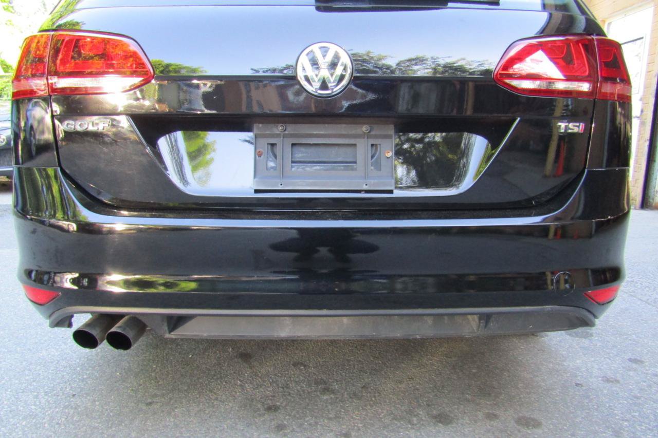 Used 2017 Volkswagen Golf S FWD image 12