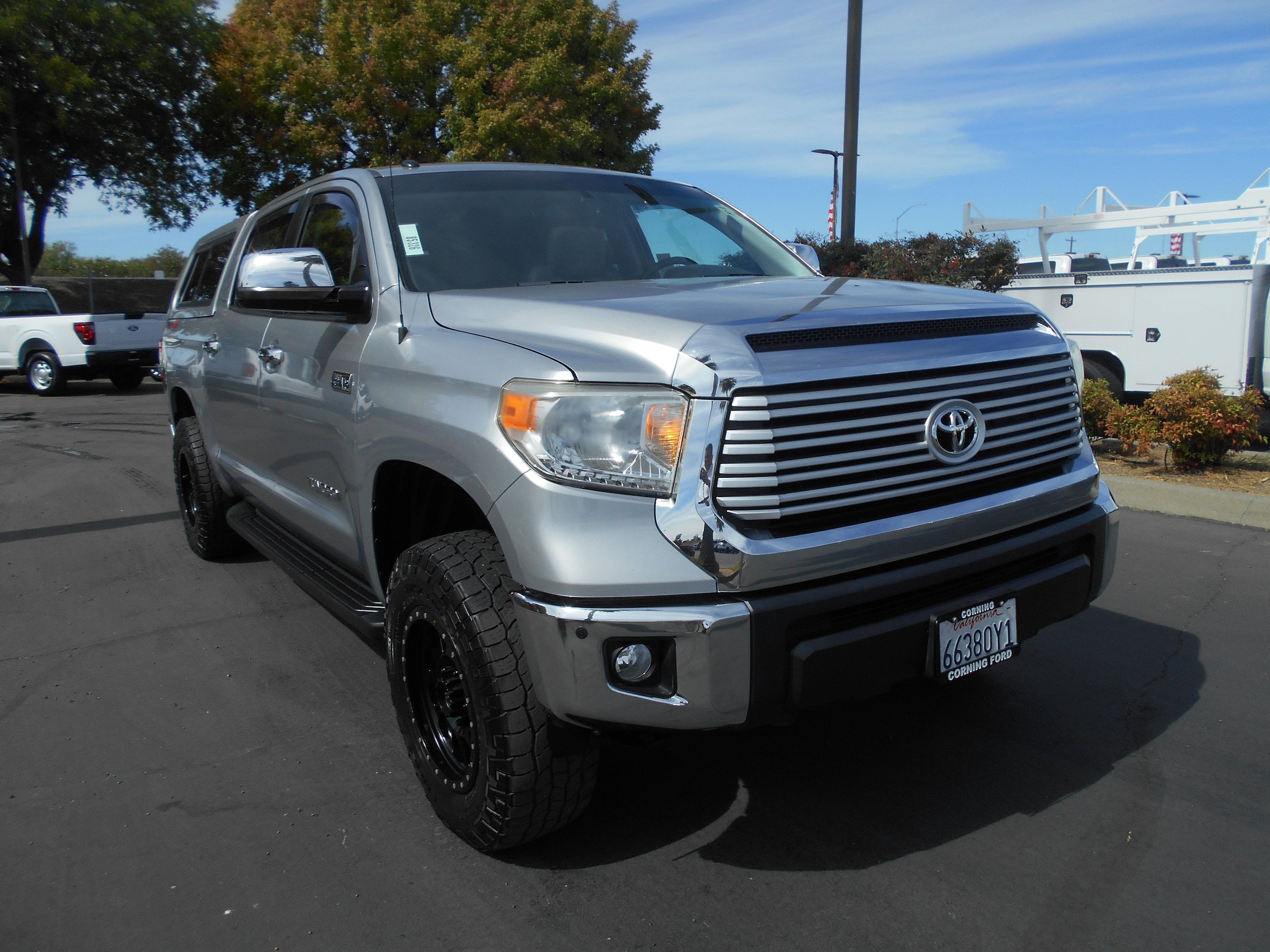 Used 2016 Toyota Tundra Limited w/ Limited Premium Package AWD/4WD image 1