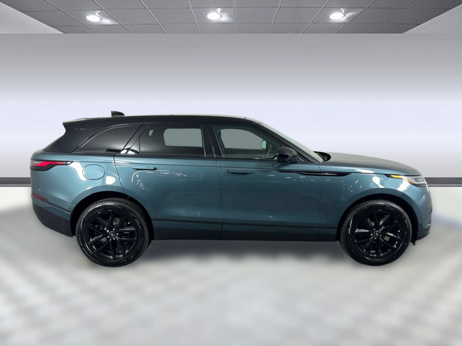Used 2026 Land Rover Range Rover Velar S AWD/4WD image 7