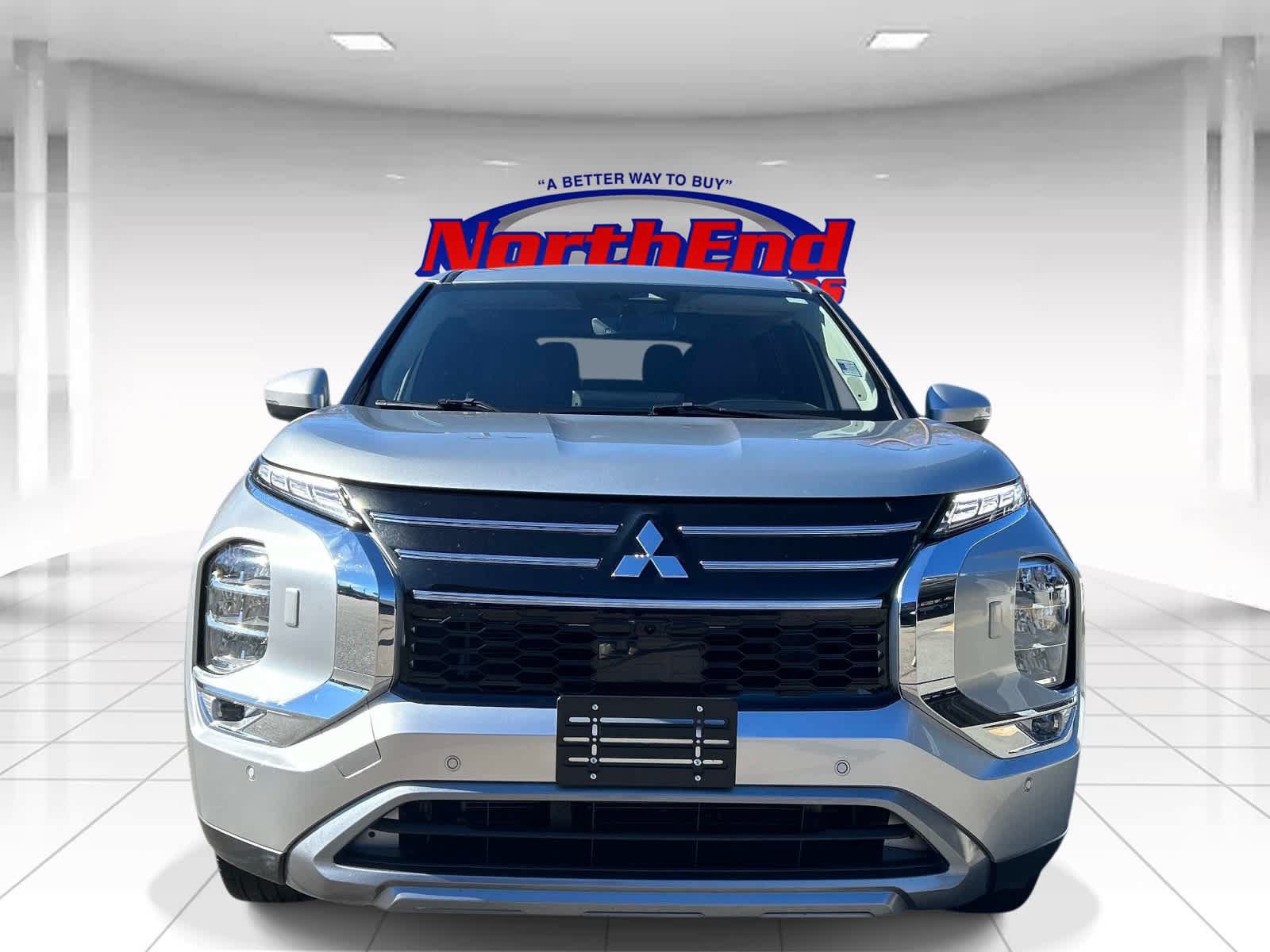 Used 2025 Mitsubishi Outlander SE AWD/4WD image 8