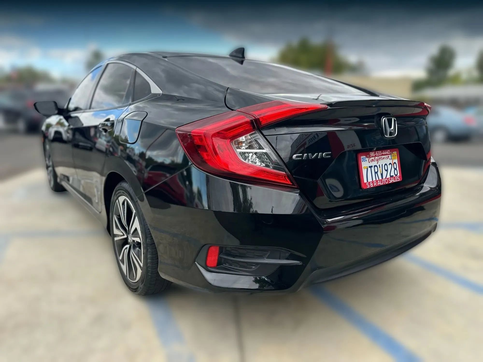 Used 2016 Honda Civic EX-T image 4
