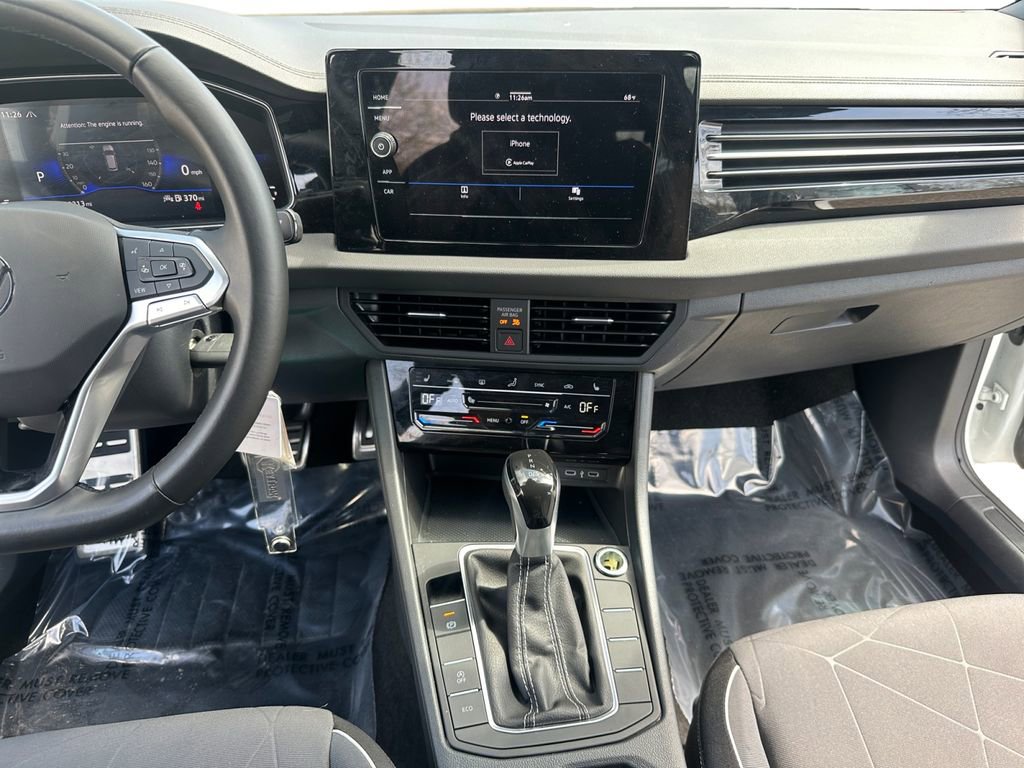 Used 2025 Volkswagen Jetta Sport image 13