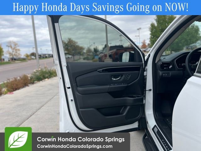 New 2025 Honda Pilot Touring image 16
