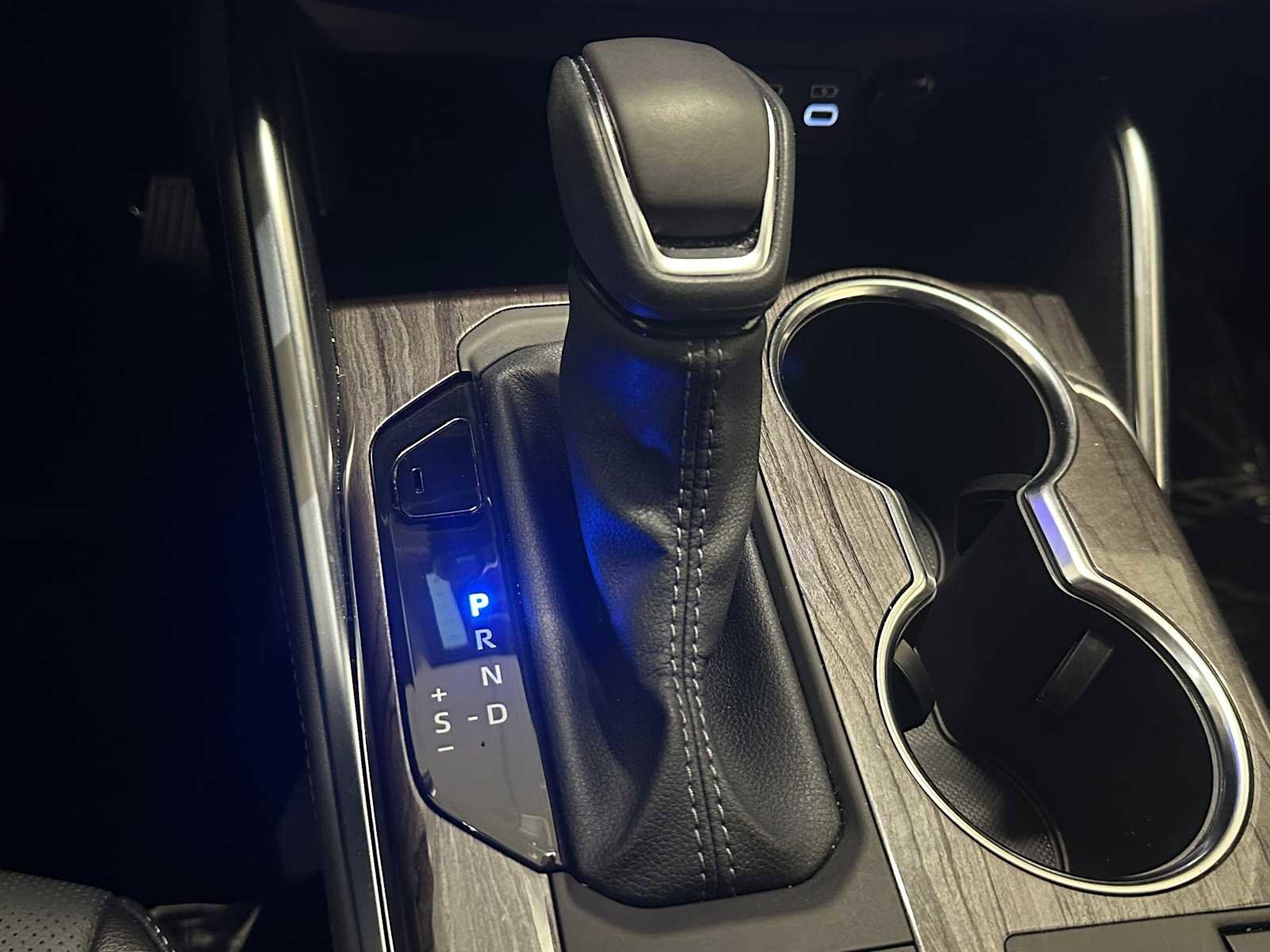 Certified 2025 Toyota Highlander Platinum image 15