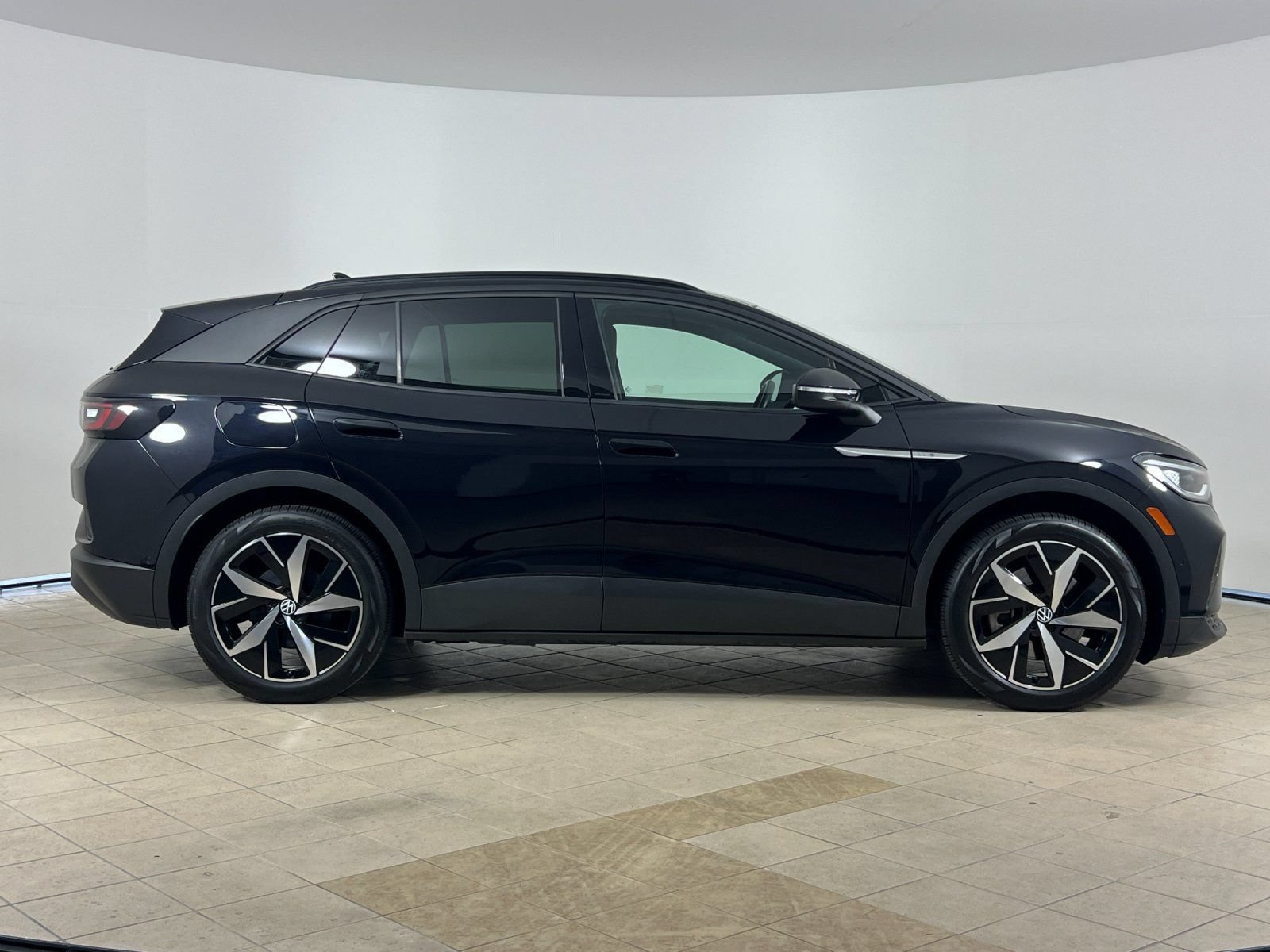 Used 2023 Volkswagen ID.4 S RWD image 7