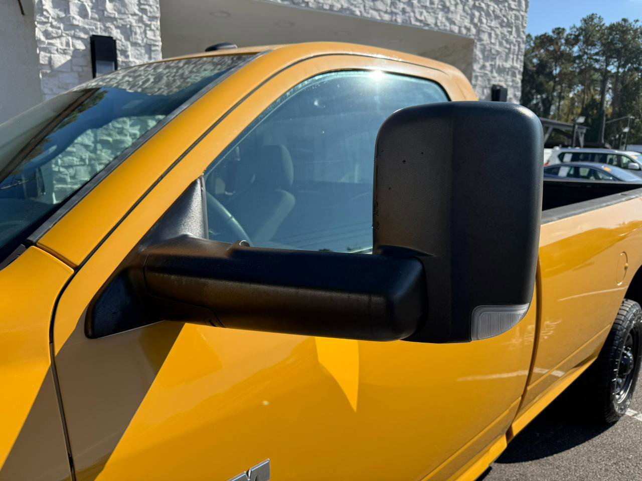 Used 2017 RAM 2500 Tradesman w/ Power & Remote Entry Group image 14