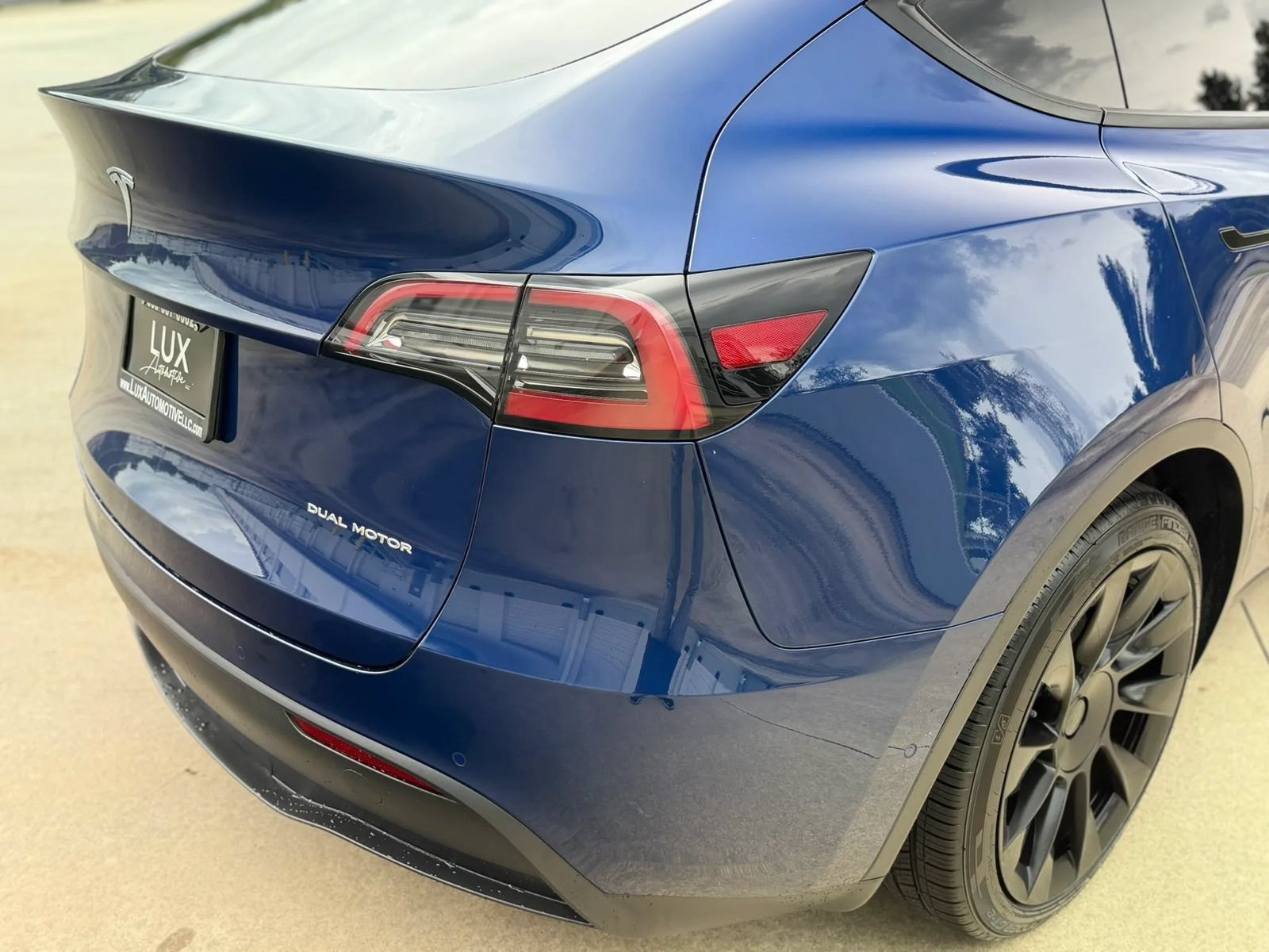 Used 2022 Tesla Model Y Long Range AWD/4WD image 7